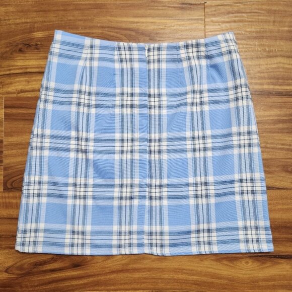 NWOT Shein Baby Blue Plaid Mini Skirt w/ Slits Size Small - Picture 2 of 6